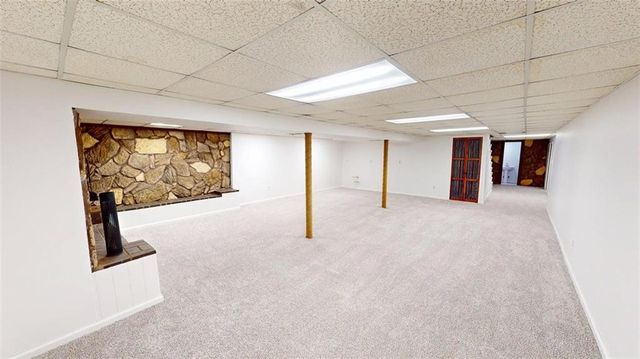 15293 Skyway Drive, Bonner Springs, KS 66012