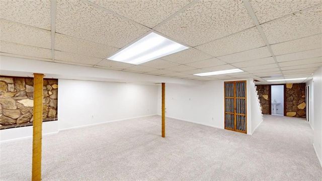 15293 Skyway Drive, Bonner Springs, KS 66012