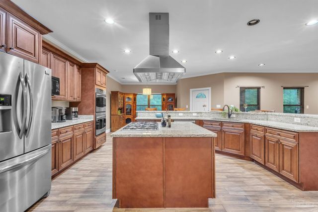 5406 Steele Rd, Baker, FL 32531