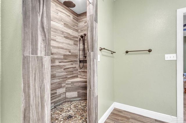 5406 Steele Rd, Baker, FL 32531