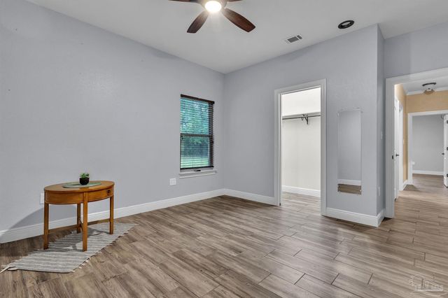 5406 Steele Rd, Baker, FL 32531