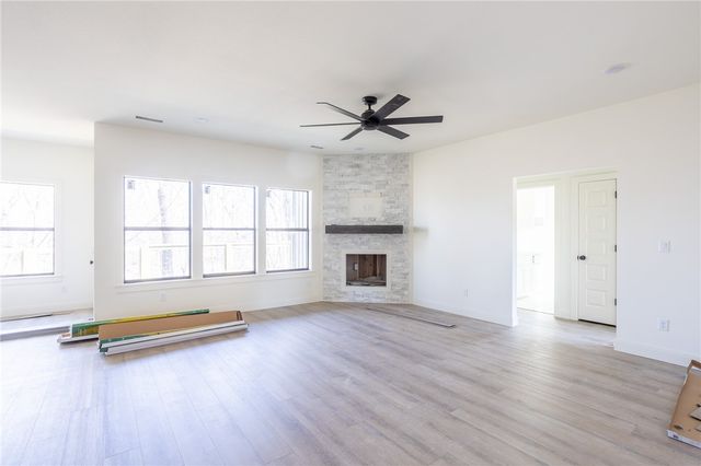 30 Brentwood Drive, Bella Vista, AR 72715