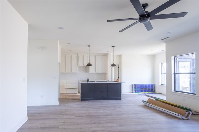 30 Brentwood Drive, Bella Vista, AR 72715