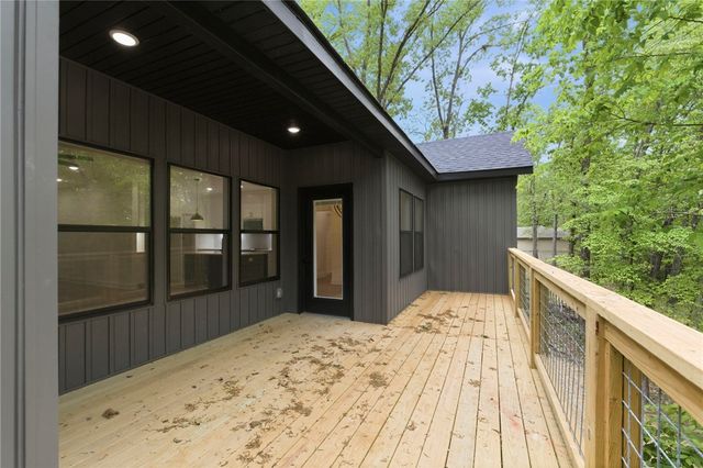 30 Brentwood Drive, Bella Vista, AR 72715