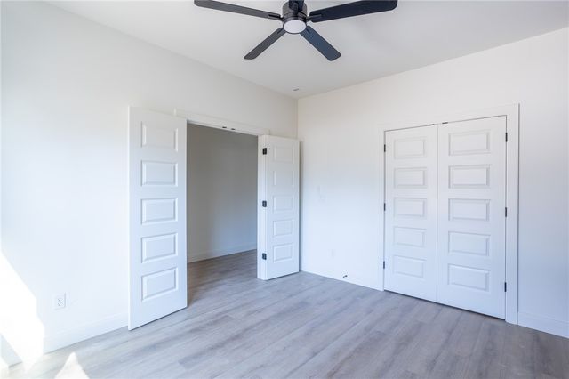 30 Brentwood Drive, Bella Vista, AR 72715