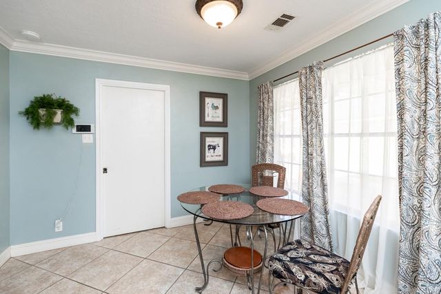 6030 Zenith Street, Beaumont, TX 77706