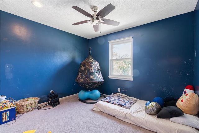 919 NE 112th Terrace, Kansas City, MO 64155