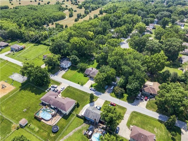 919 NE 112th Terrace, Kansas City, MO 64155