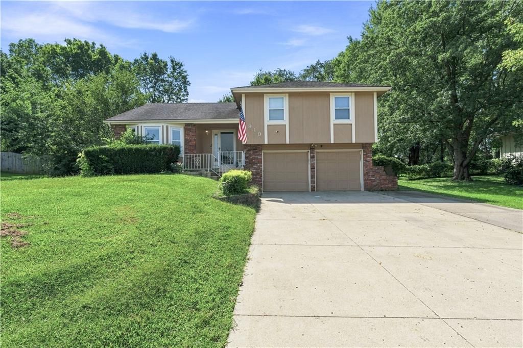 919 NE 112th Terrace, Kansas City, MO 64155