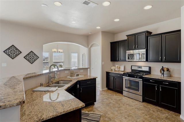 7324 Nome Drive NE, Rio Rancho, NM 87144