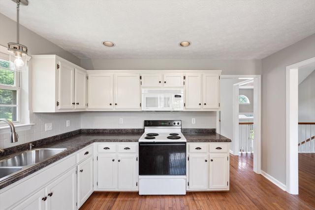 505 Southgate Ct, Old Hickory, TN 37138