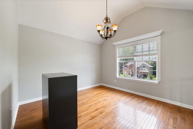 505 Southgate Ct, Old Hickory, TN 37138