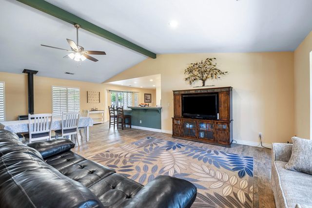 5741 Elwood Road, Sanger, CA 93657