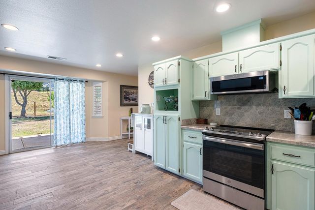 5741 Elwood Road, Sanger, CA 93657
