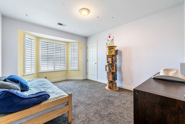 5741 Elwood Road, Sanger, CA 93657