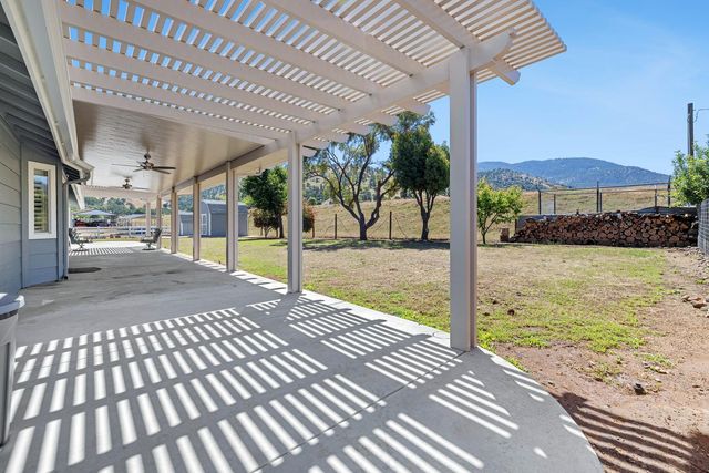 5741 Elwood Road, Sanger, CA 93657