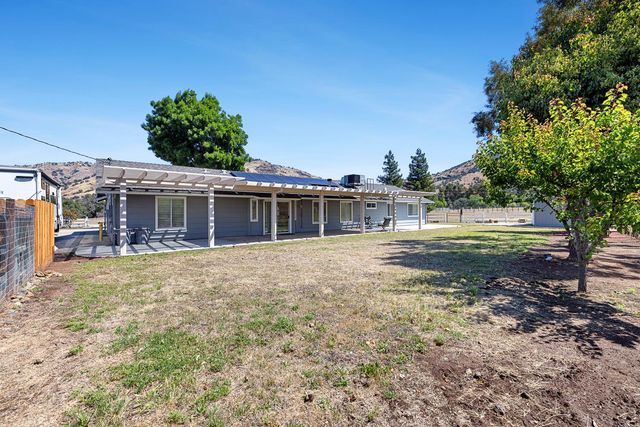 5741 Elwood Road, Sanger, CA 93657