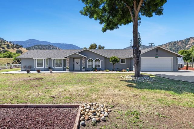 5741 Elwood Road, Sanger, CA 93657