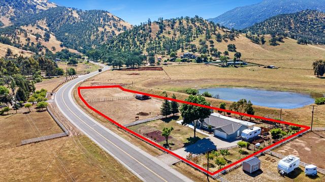 5741 Elwood Road, Sanger, CA 93657