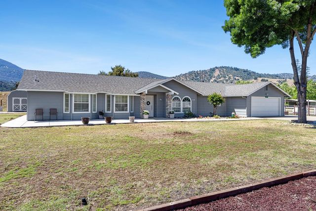 5741 Elwood Road, Sanger, CA 93657