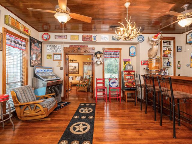 1065 Private Road 7041, Elgin, TX 78621