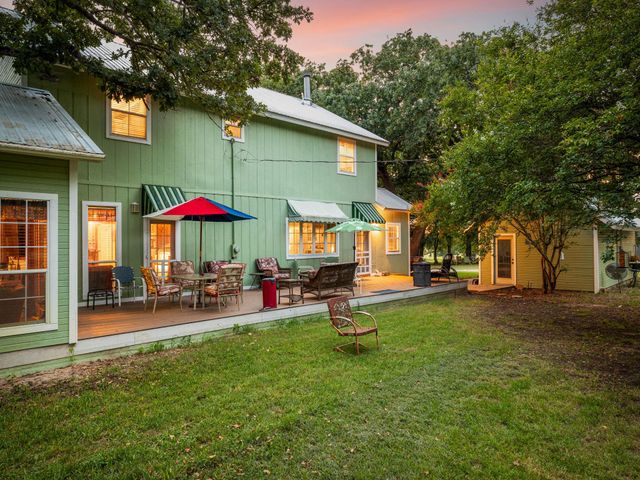 1065 Private Road 7041, Elgin, TX 78621