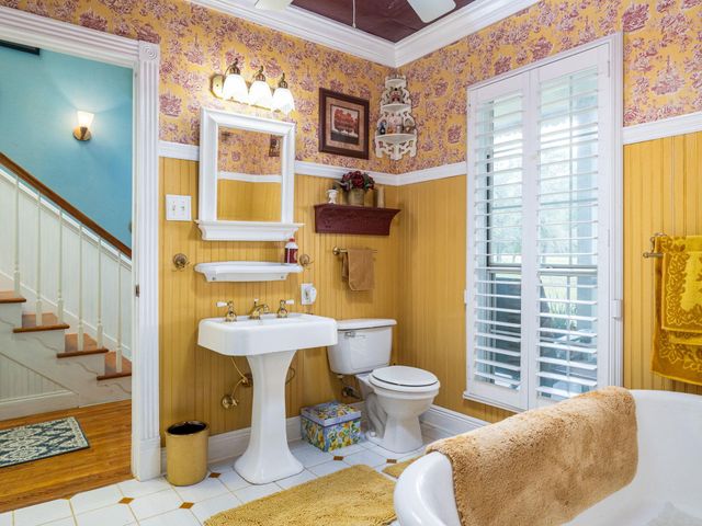 1065 Private Road 7041, Elgin, TX 78621