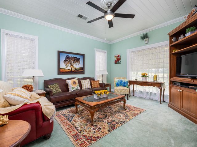 1065 Private Road 7041, Elgin, TX 78621