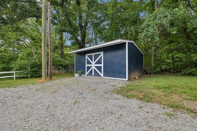 2413 Yearwood Ave, Murfreesboro, TN 37130