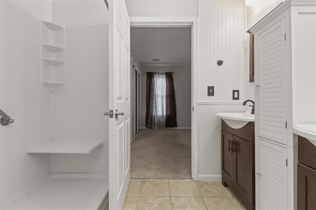 6014 Kensington Court 15C, Lee's Summit, MO 64064