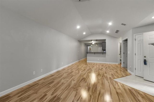 6014 Kensington Court 15C, Lee's Summit, MO 64064