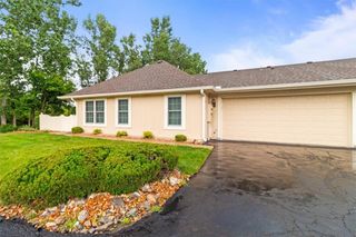 6014 Kensington Court 15C, Lee's Summit, MO 64064