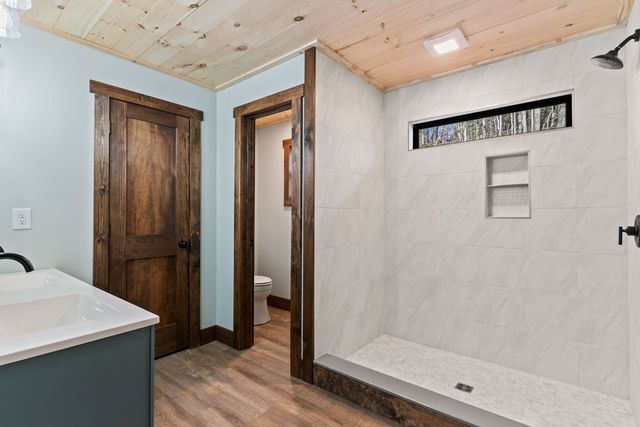 307 Ross Road, Mineral Bluff, GA 30559