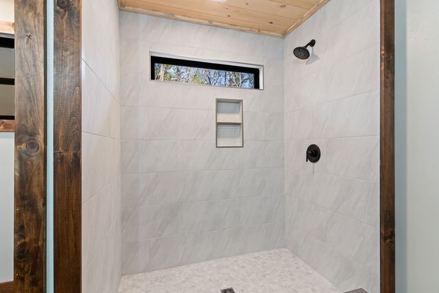 307 Ross Road, Mineral Bluff, GA 30559