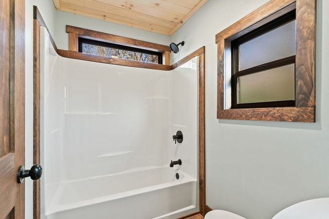 307 Ross Road, Mineral Bluff, GA 30559