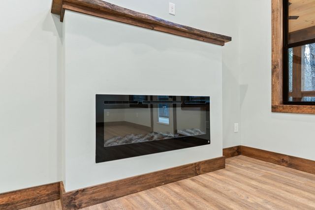 307 Ross Road, Mineral Bluff, GA 30559