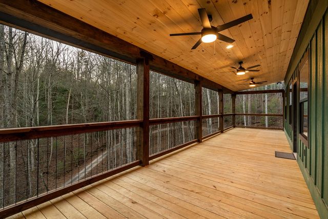 307 Ross Road, Mineral Bluff, GA 30559