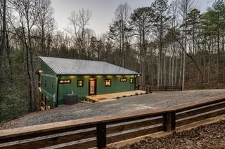 307 Ross Road, Mineral Bluff, GA 30559