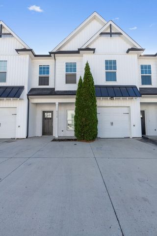 8438 Brookmoor Lane, Ooltewah, TN 37363