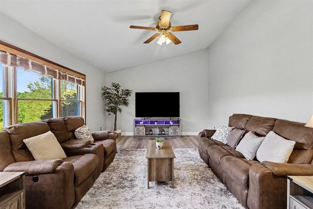 10154 Paw Paw Lake Drive, Mattawan, MI 49071