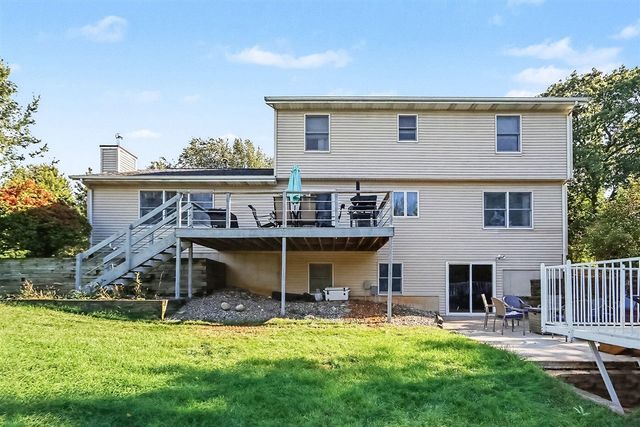 10154 Paw Paw Lake Drive, Mattawan, MI 49071
