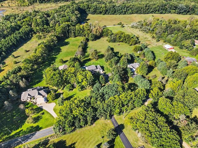 10154 Paw Paw Lake Drive, Mattawan, MI 49071