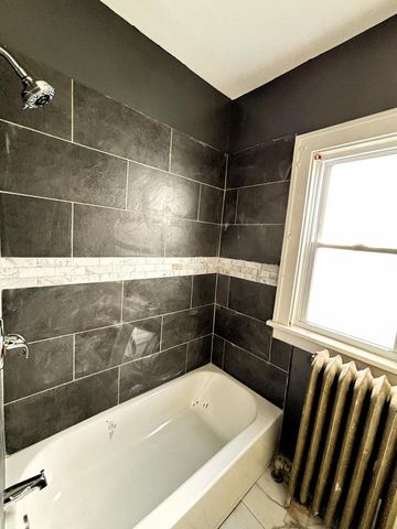 3531 N 20th STREET, Milwaukee, WI 53206