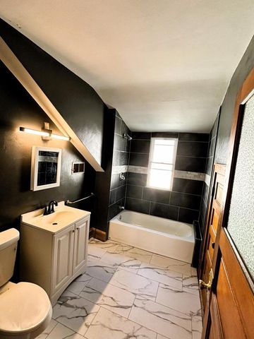 3531 N 20th STREET, Milwaukee, WI 53206