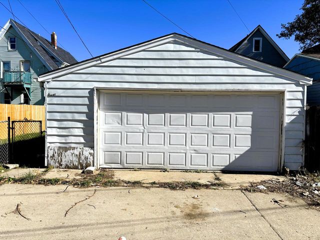 3531 N 20th STREET, Milwaukee, WI 53206