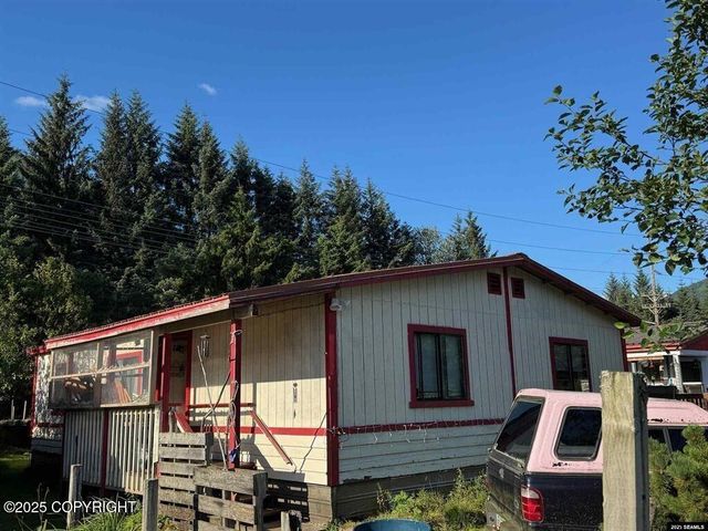 6306 Gull Way, Juneau, AK 99801