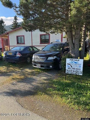 6306 Gull Way, Juneau, AK 99801