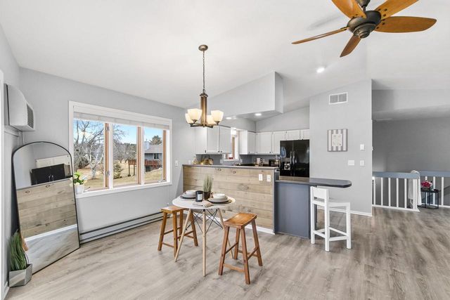 6028 Saddle Ridge, Portage, WI 53901