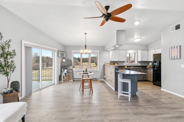 6028 Saddle Ridge, Portage, WI 53901