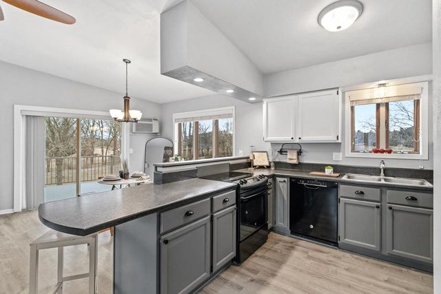 6028 Saddle Ridge, Portage, WI 53901